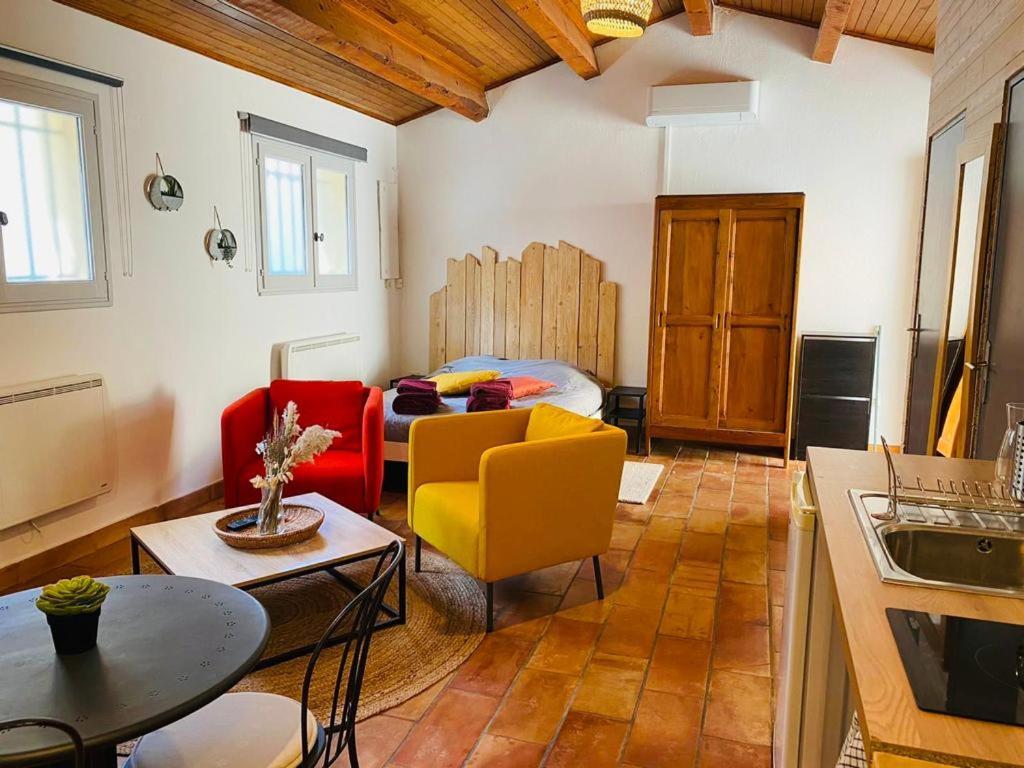 Studio Ile De La Barthelasse A Deux Pas Du Centre Avignon Eksteriør bilde